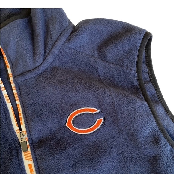 Chicago Bears Men’s Size Small NFL TEAM APPAREL Fleece Blue Vest NWT - Picture 4 of 10